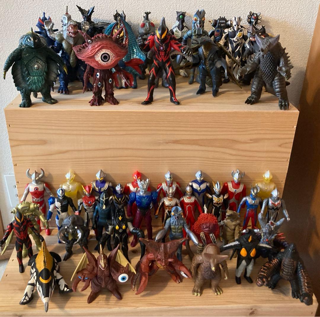 ウルトラマン ウルトラ怪獣 ソフビ まとめ売り - メルカリ
