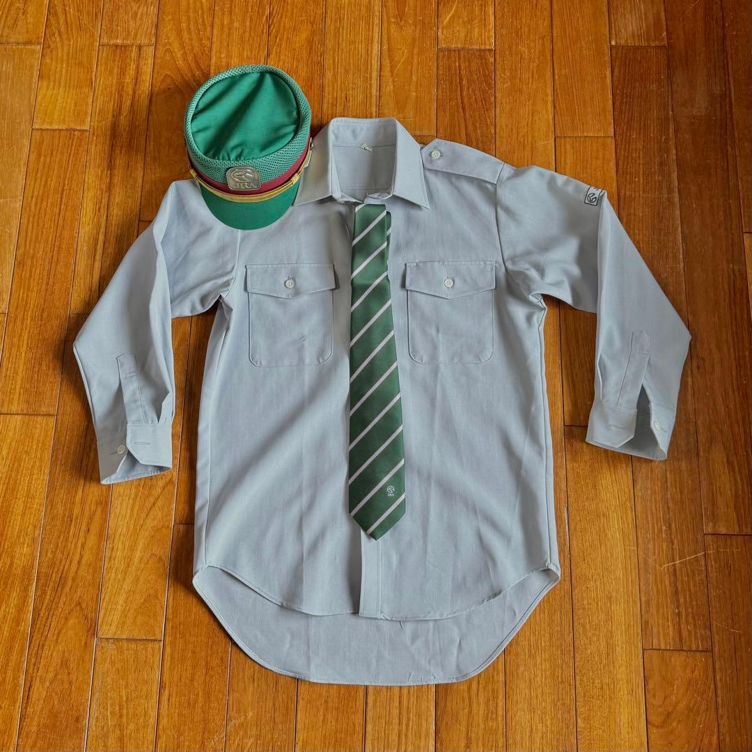 大昔のJRA 場外馬券場WINSの警備員のネクタイ　日本中央競馬会ウインズ