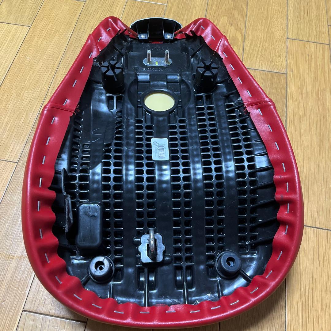 ホンダ】スーパーカブc125 純正シート - メルカリ