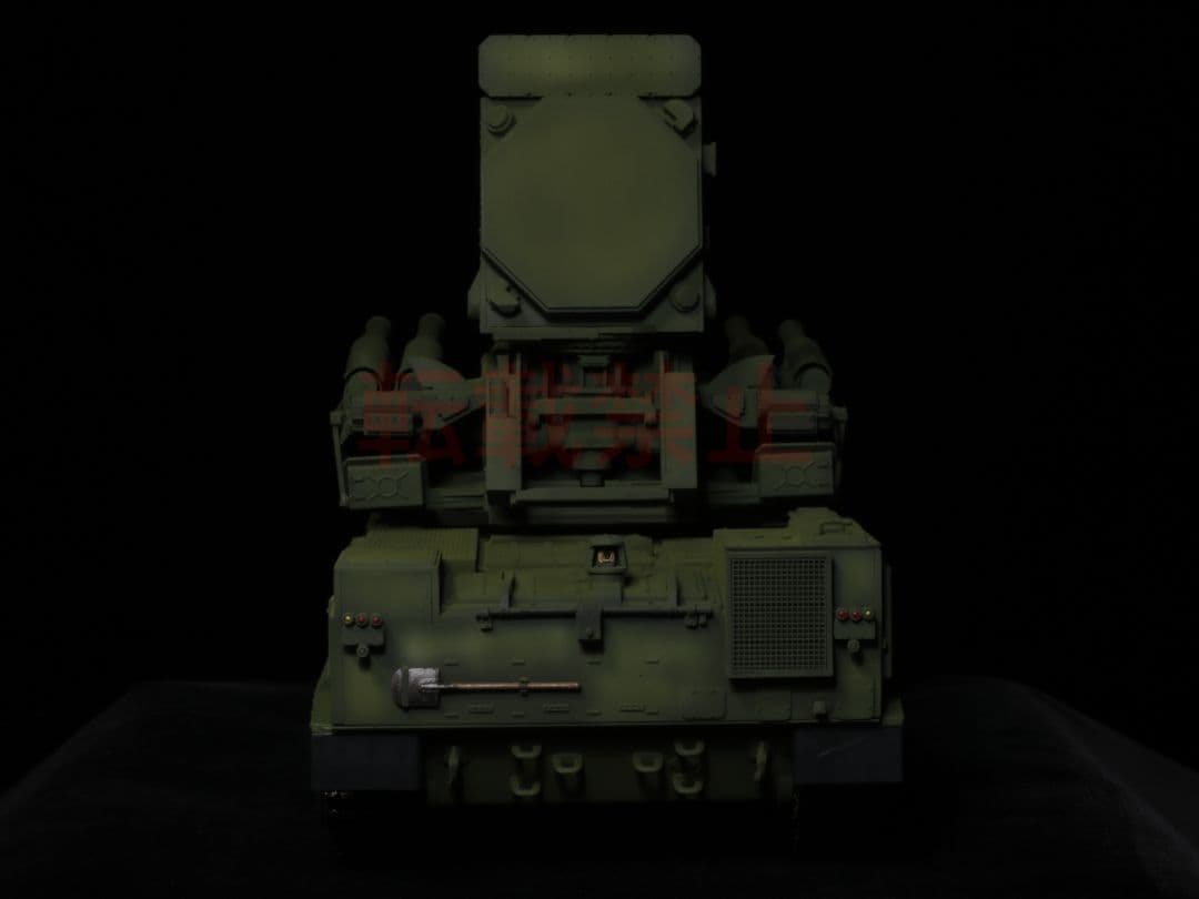 【完成品】 1/35 ロシア軍 パーンツィリS1 プラモデル トランペッター