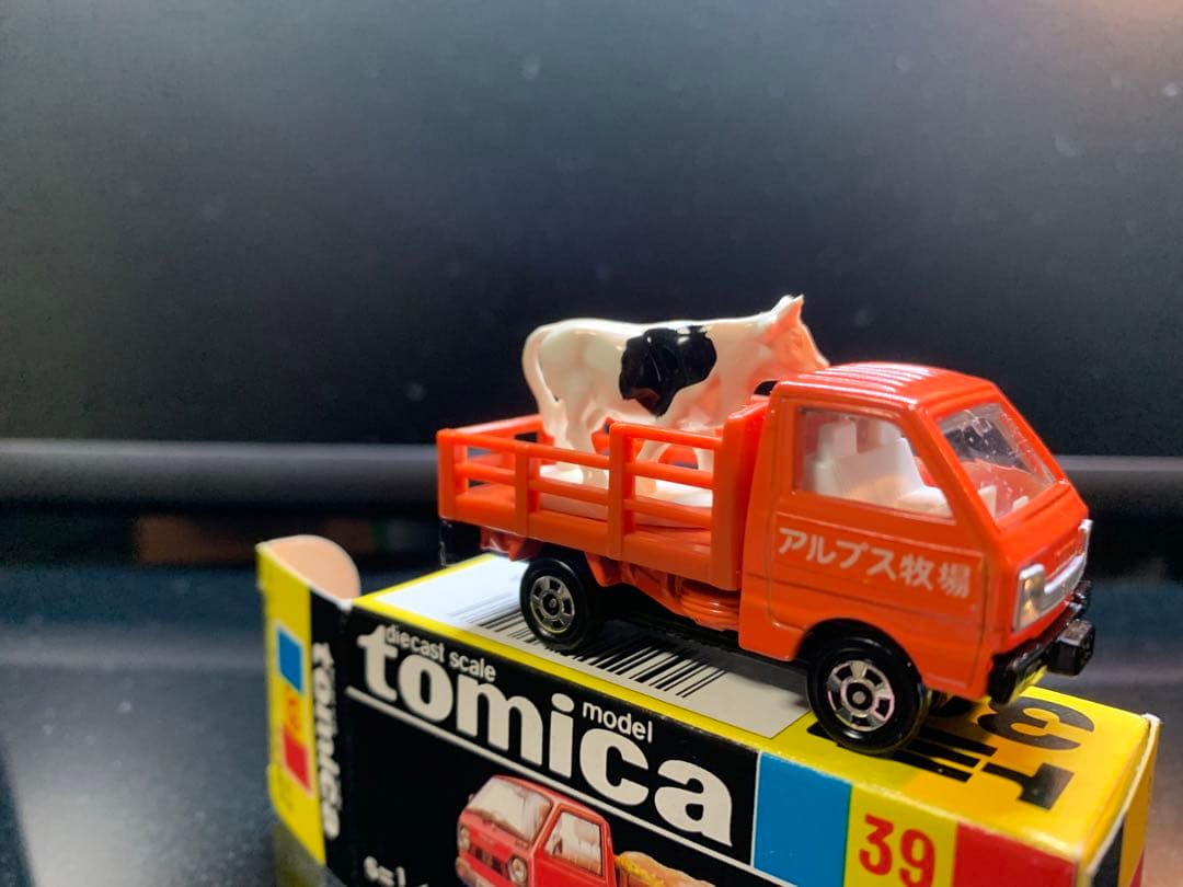 トミカ スズキ キャリイ 家畜運搬車 アルプス牧場 39-3-2 黒箱 日本製