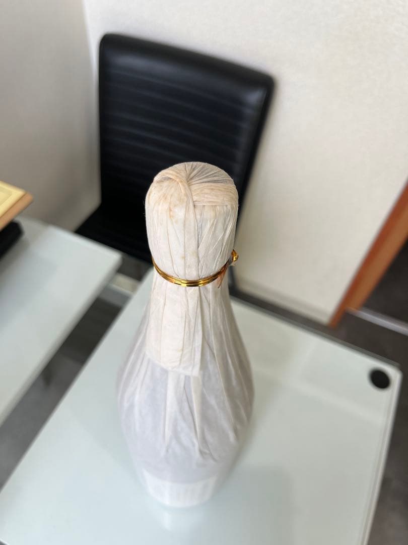 森伊蔵 焼酎　1.8ℓ ラベル汚れ