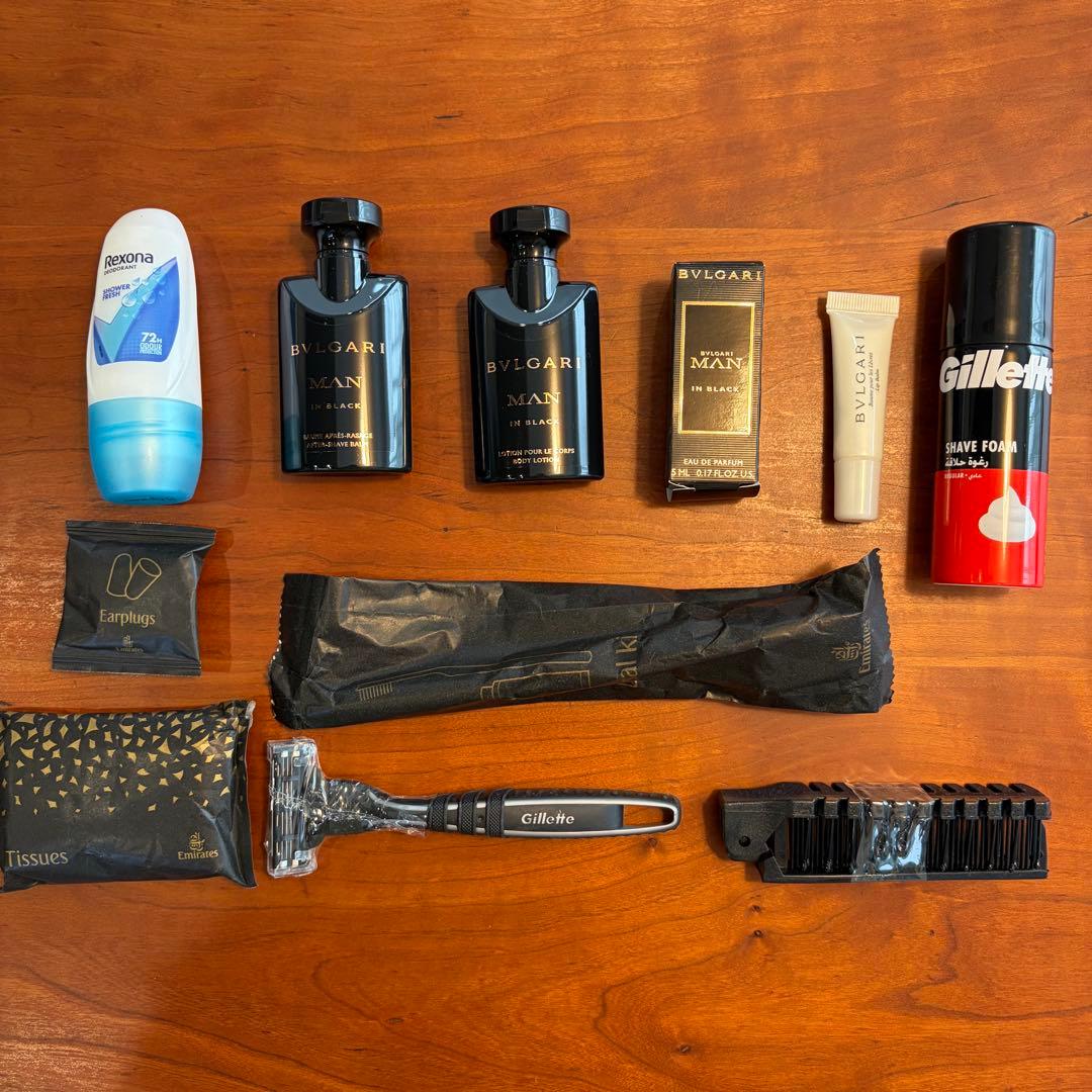 未使用品】エミレーツ航空 ビジネスクラス BVLGARI アメニティポーチ