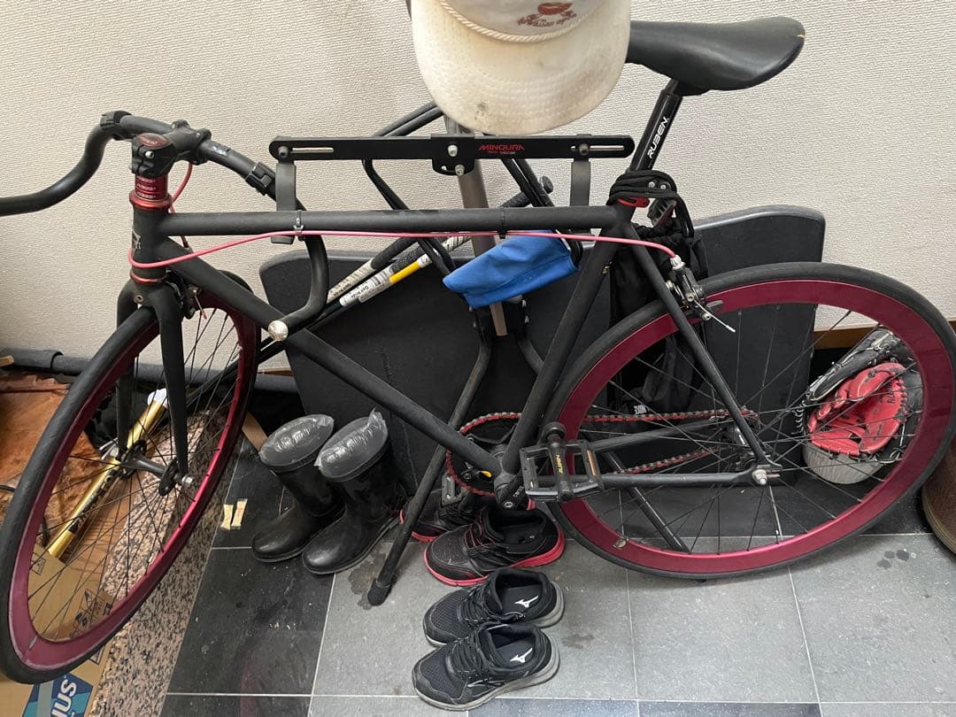 ピストバイク マットブラック 赤ホイール ブランド不明 ピスト ホイールセット / 熊谷本店 ｜ バイチャリ公式