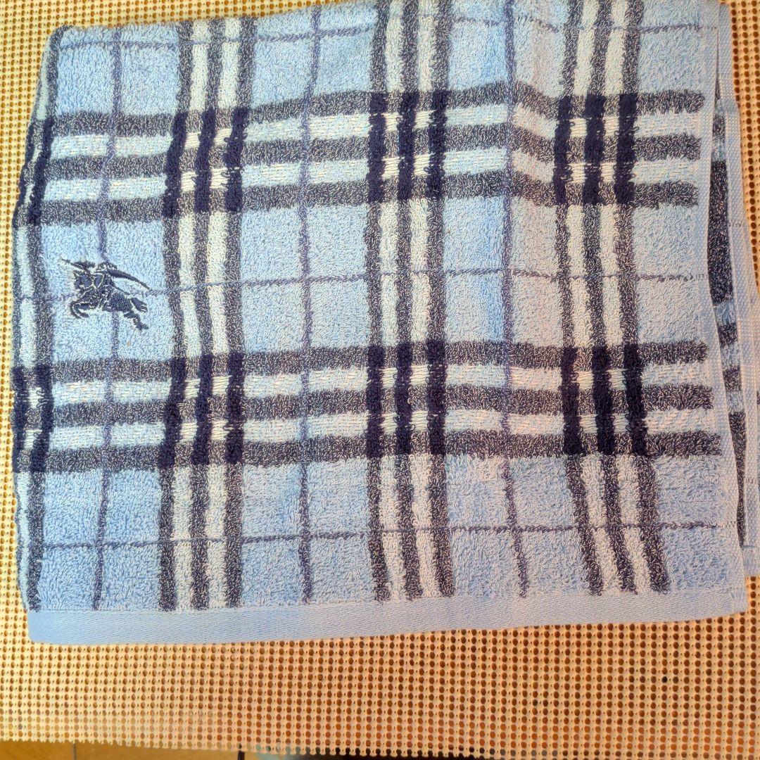 バーバリー チェック柄バスタオル - メルカリ