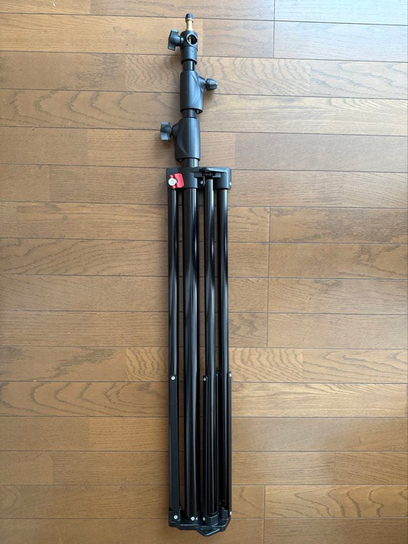 マンフロット Manfrotto アルミ ランカースタンド 1005BAC Manfrotto(マンフロット) アルミ ランカースタンド 1005BAC: 撮影