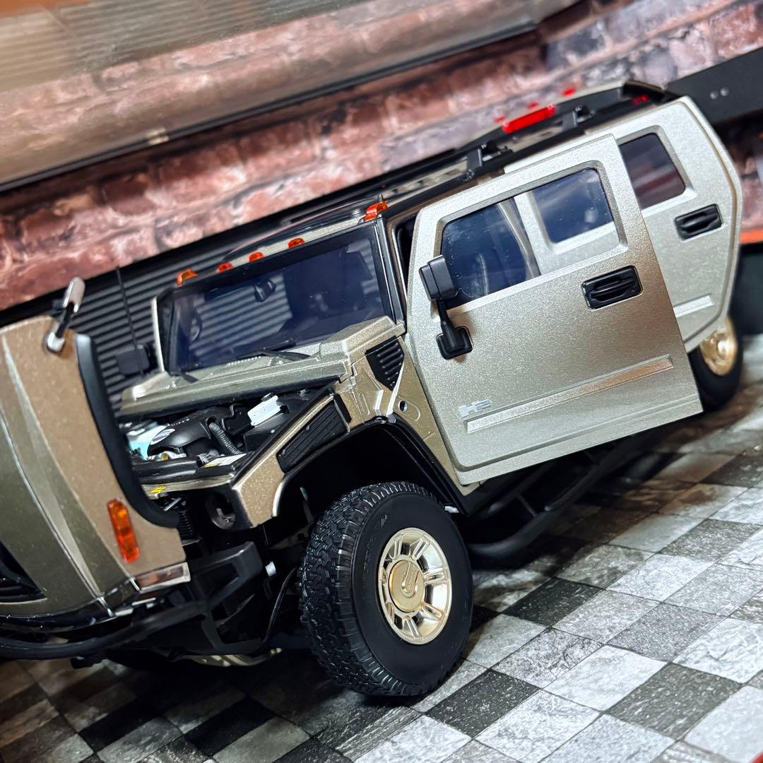 国内未入荷 1/18 HIGHWAY61 ハマー H2 タイプG 2005 - メルカリ