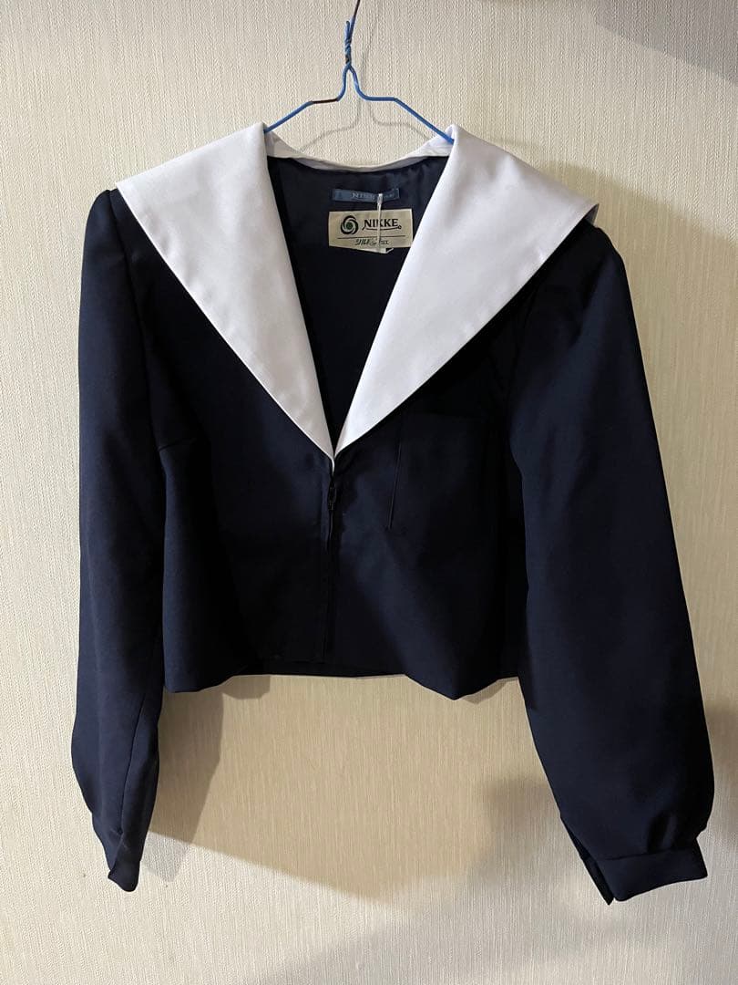 新品/本物】セーラー服 170A 白襟カバーつき 中学、高校制服 - メルカリ