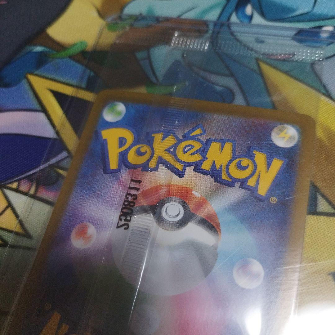 匿名配送無料　ビクティニBWR 争奪戦優勝プロモ　未開封品