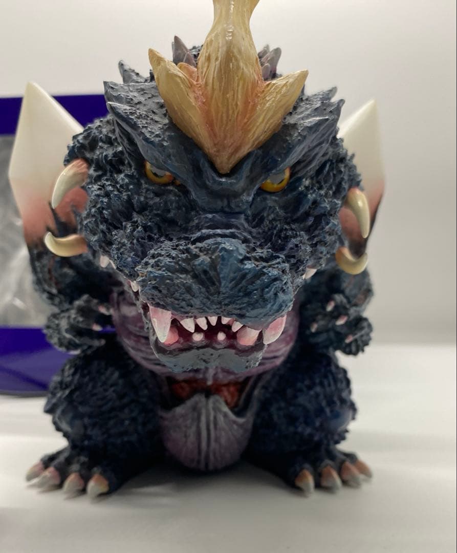 デフォリアル　スペースゴジラ LEDライト付き 限定版