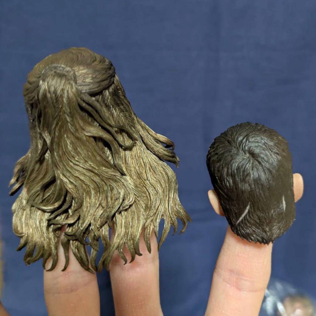 ホットトイズ ソー 1/6ヘッド2種+腕パーツセット