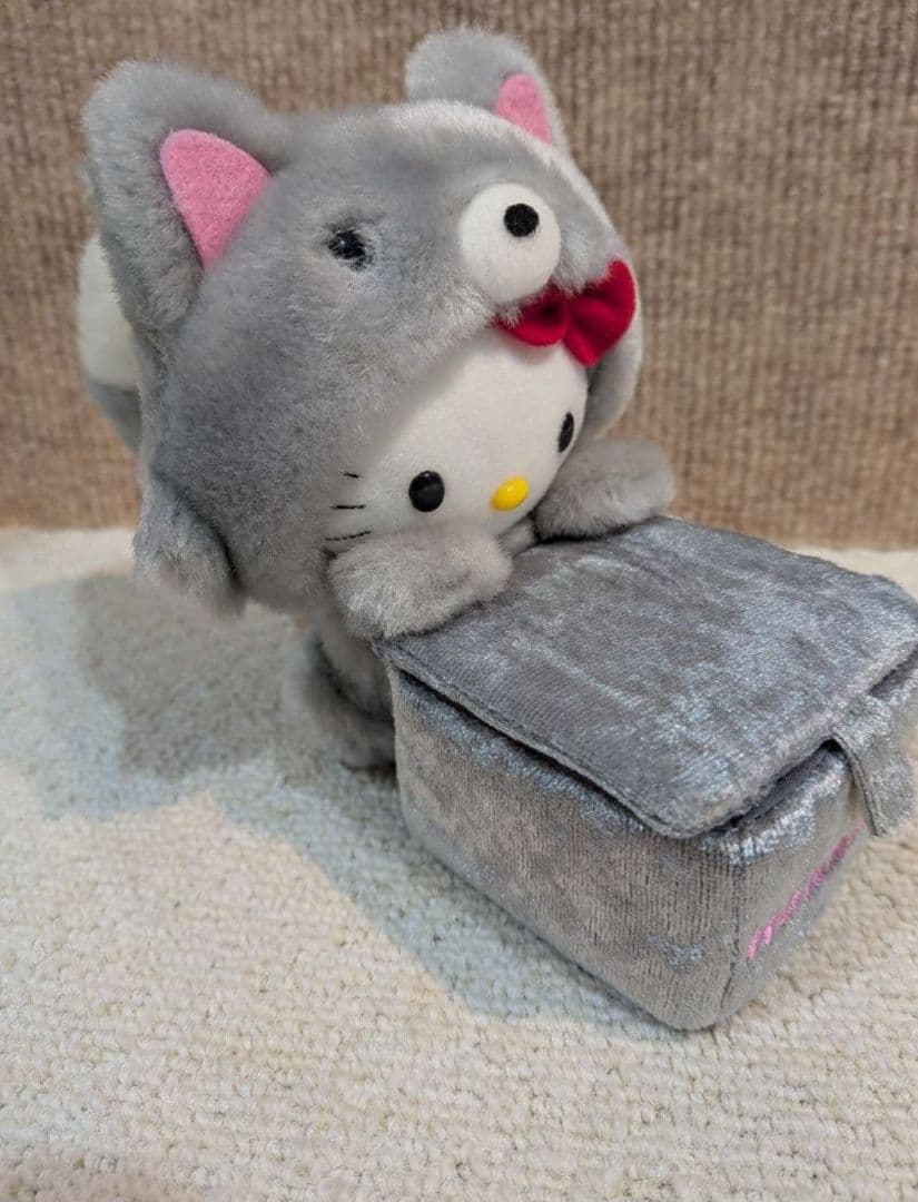 北海道限定　ハローキティ　ギンギツネ　ぬいぐるみ2004年　ぬいぐるみ小物入れ