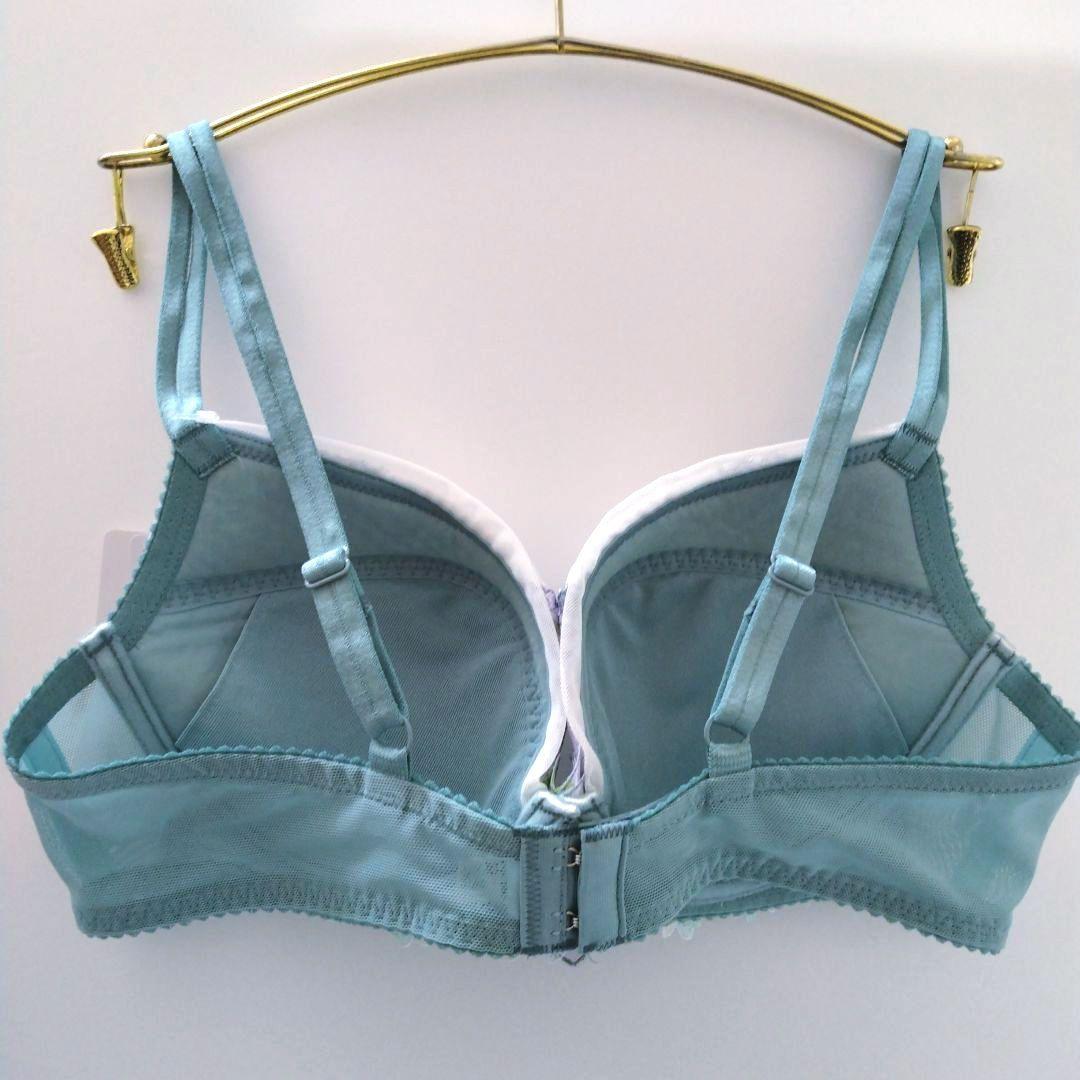 【新品】ワコール《パルファージュ》プッシュアップブラ D75/L