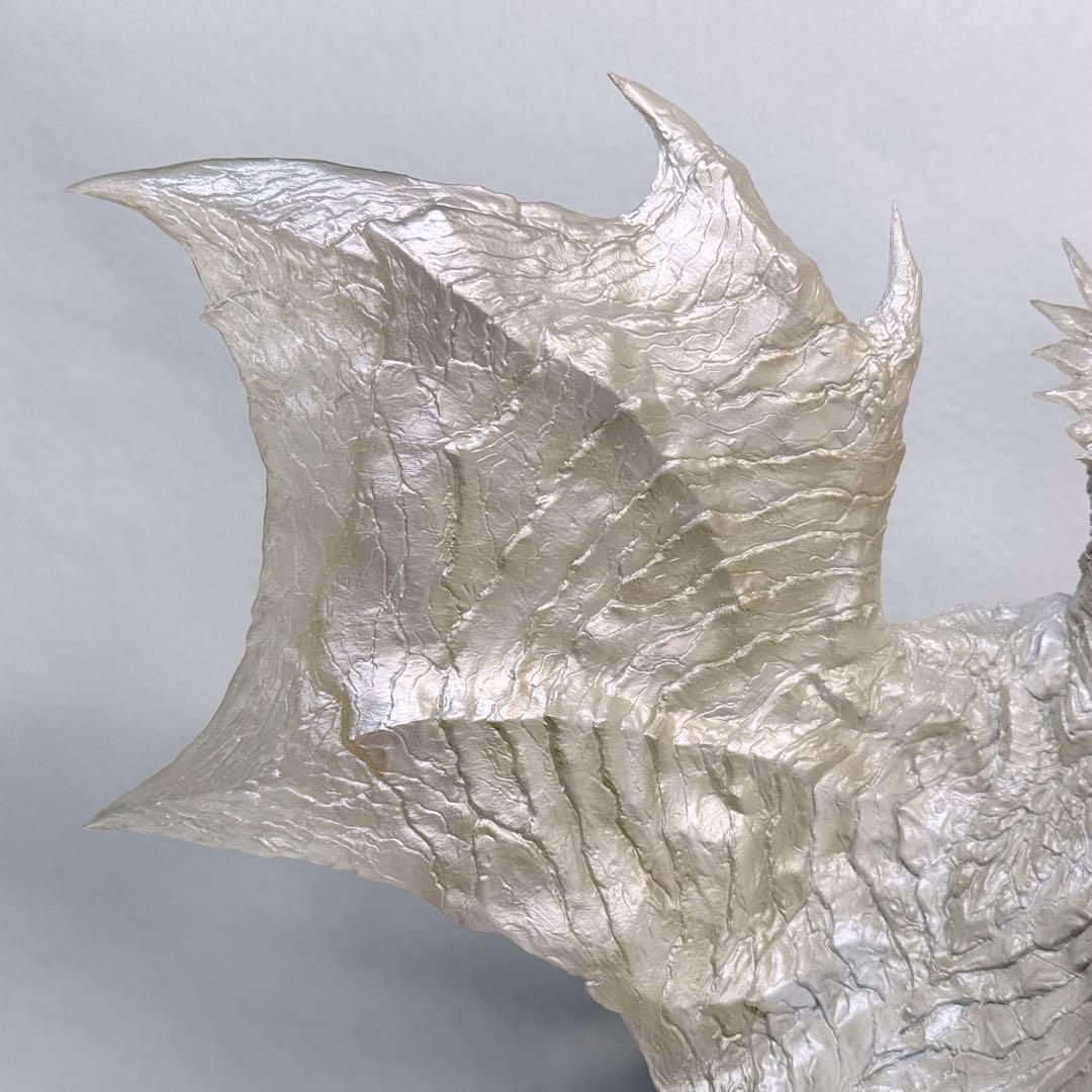 モンスターハンター　カプコン クリエイターズモデル 鋼龍 クシャルダオラ（脱皮）