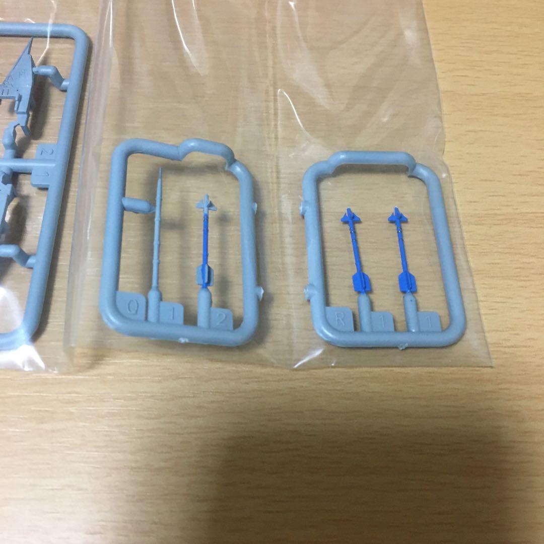 トミーテック　技Mix Fー15ウェポンセット　1箱