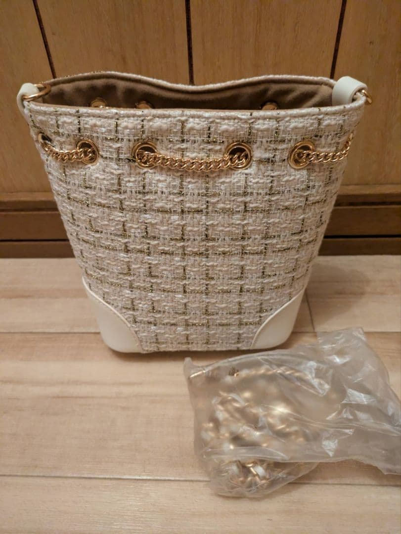 非売品 CHANEL ノベルティ 白 ツイード バケットバッグ 箱無し - メルカリ