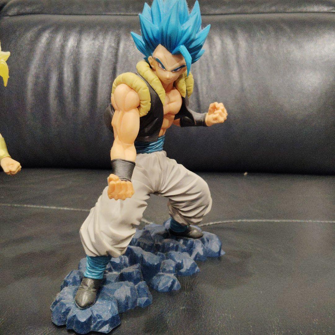 ブロリーとゴジータブルー二品