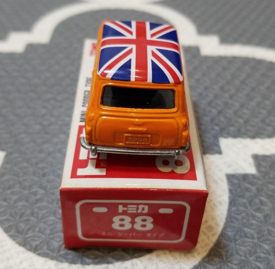 赤箱トミカ 88-2-？ミニクーパー ミニカー大百科・バリエーションノート未掲載