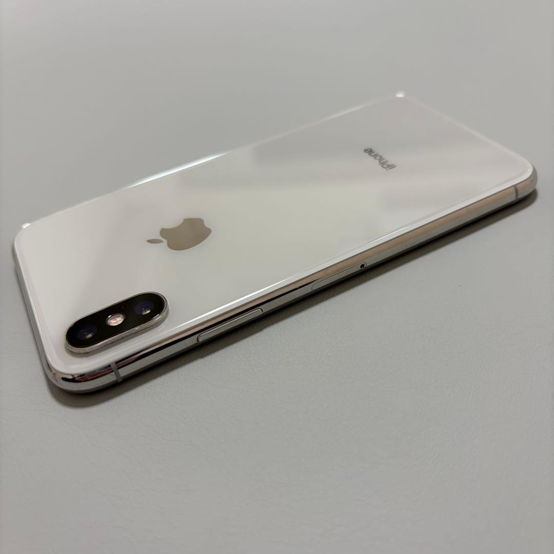 Apple iPhone Xs 本体のみ - メルカリ