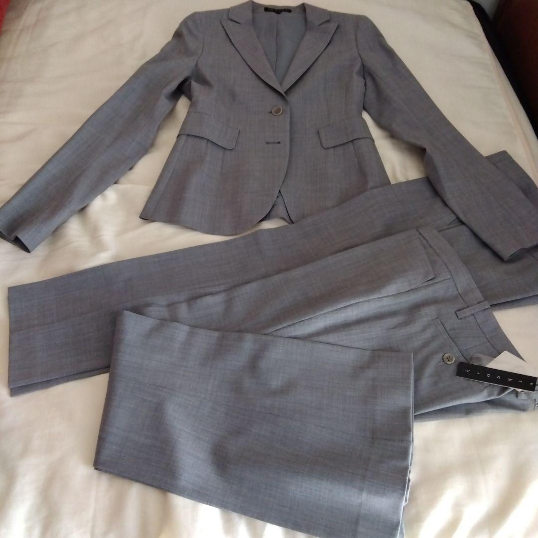 theory グレー パンツスーツ　パンツ２種２枚付き　未使用 美品】theory セオリー パンツスーツセットアップ グレー サイズ2