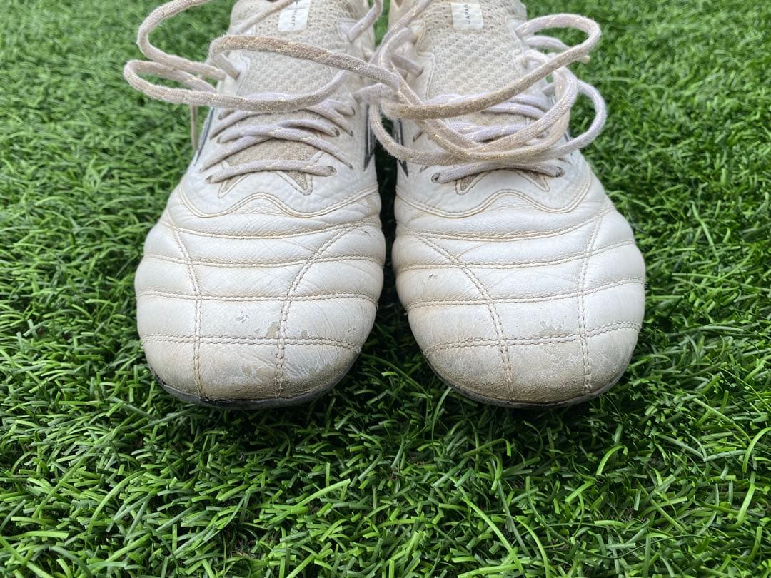 ESTJ　モレリアneo4 β 25.5cm