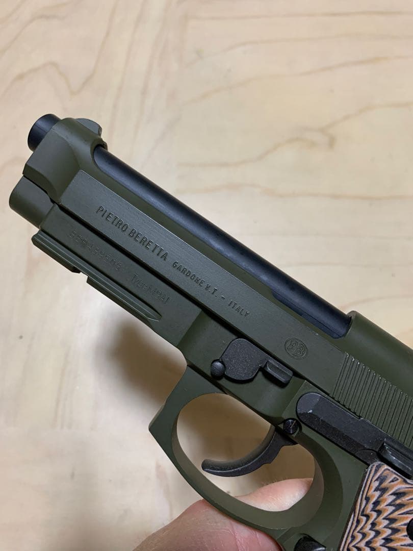 レア物WAウェスタンアームズベレッタM9A1 G10グリップ オリーブ色