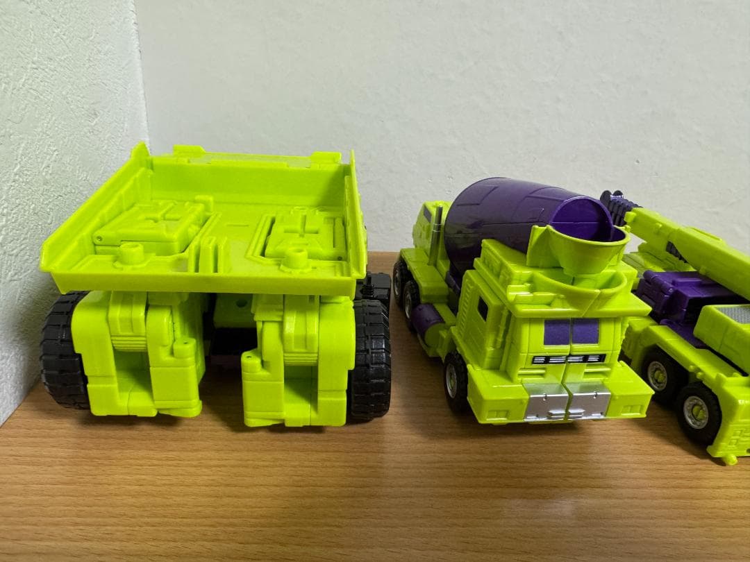 タカラトミー　トランスフォーマー　ユナイトウォリアーズ　デバスター　UW-04