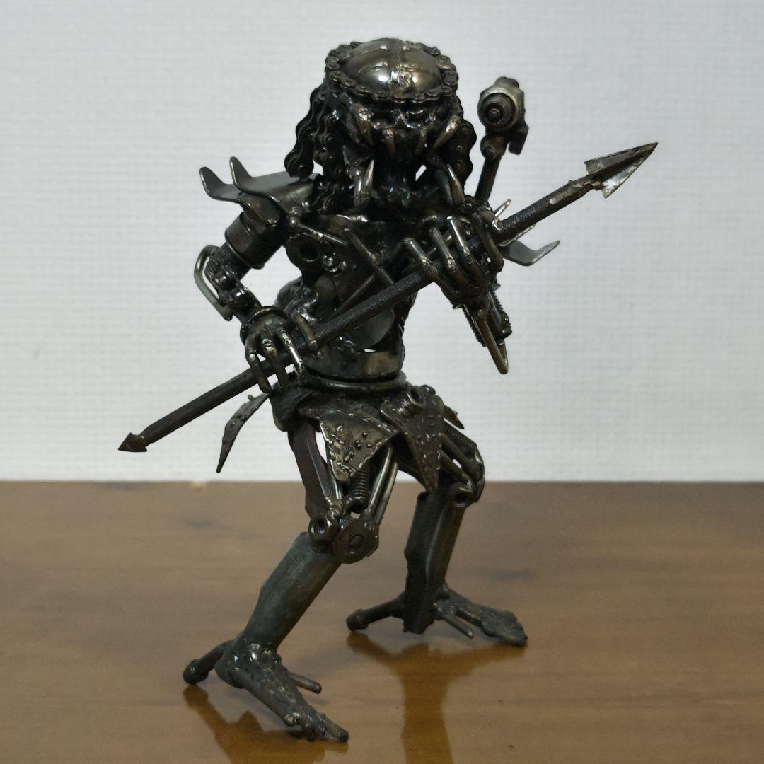 メタルアート プレデター モチーフ - メルカリ