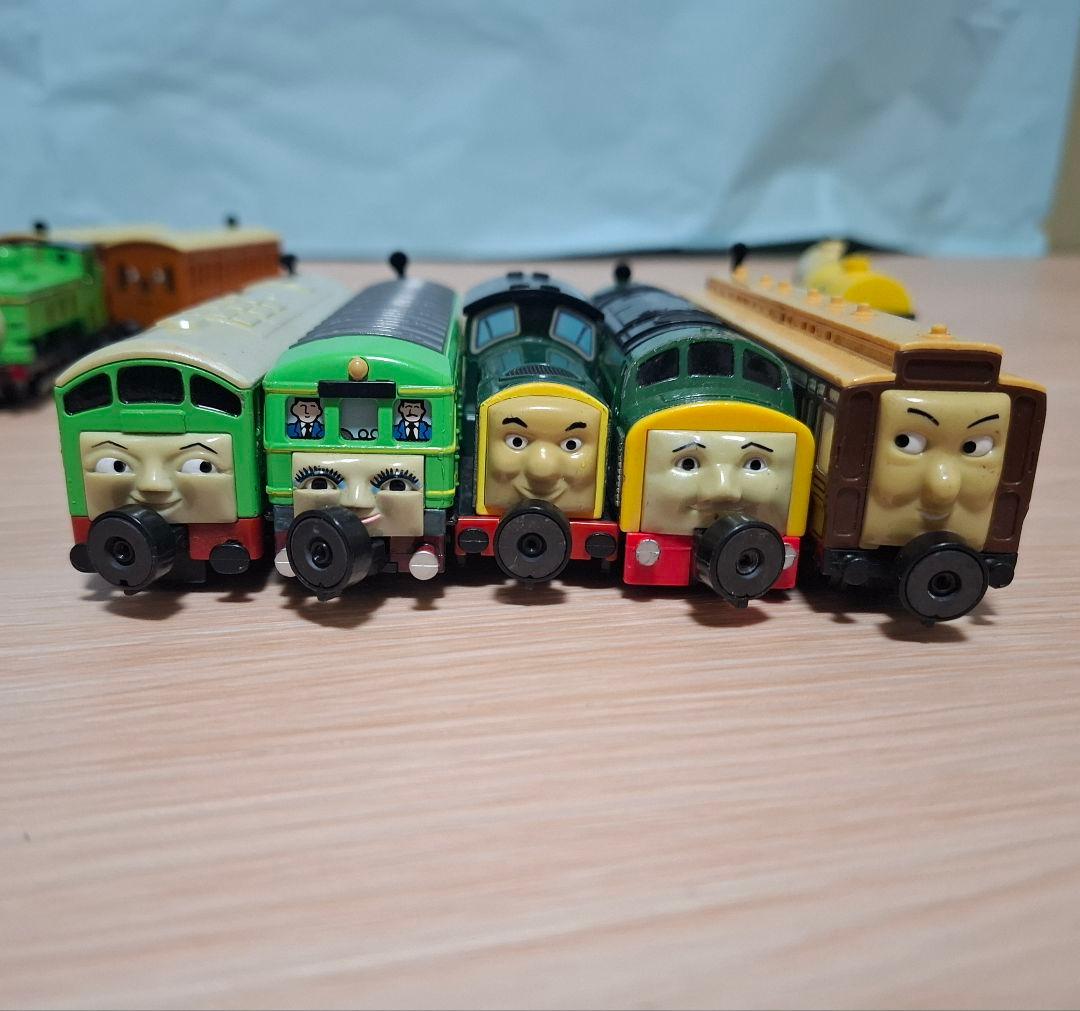 きかんしゃトーマス エンジンコレクション まとめ売り - メルカリ