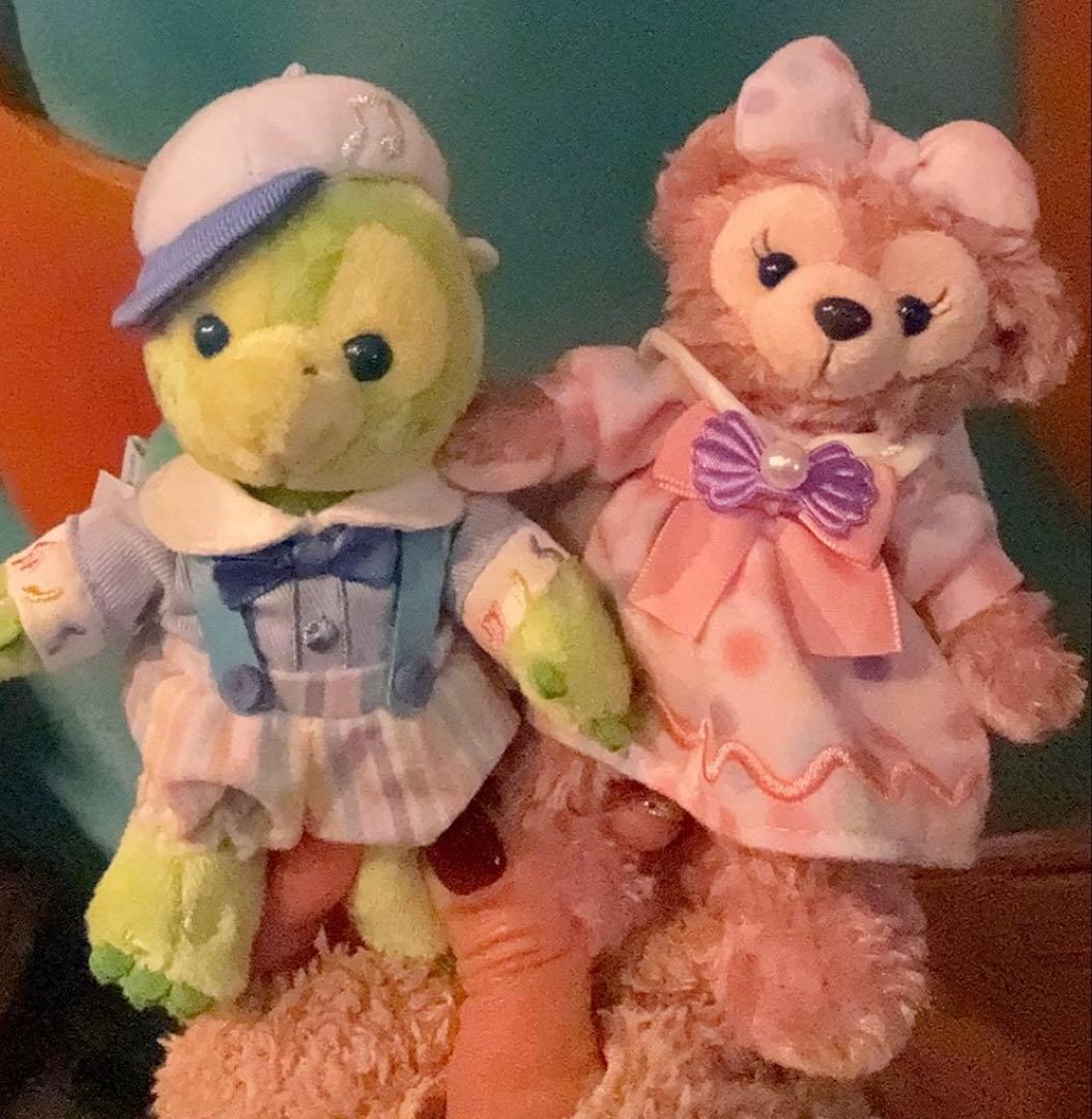 ぬいぐるみバッジ　７種　ダッフィーのハートフェルトレターズオブフレンドシップ