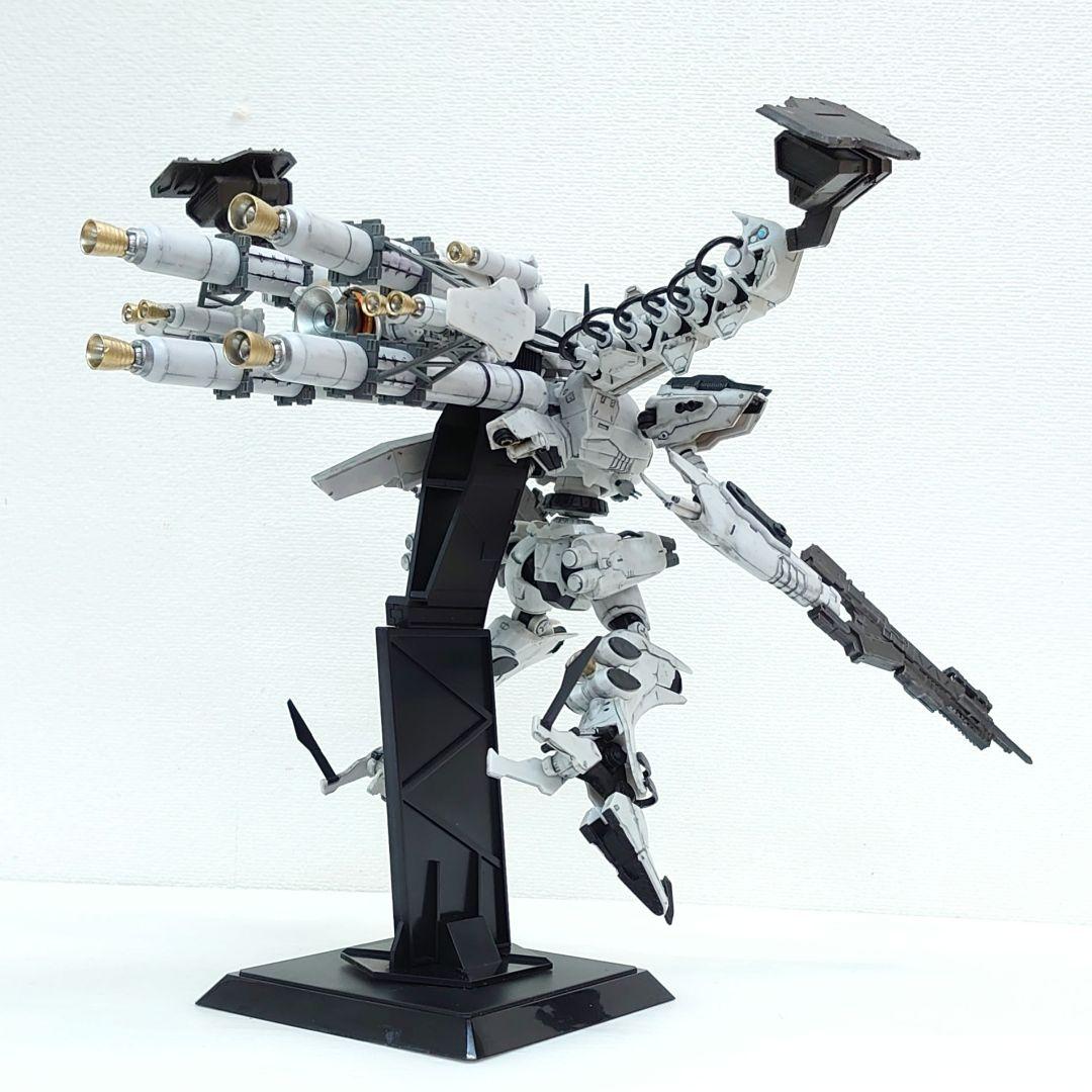コトブキヤ アーマードコア　ラインアークホワイトグリント　プラモデル 完成