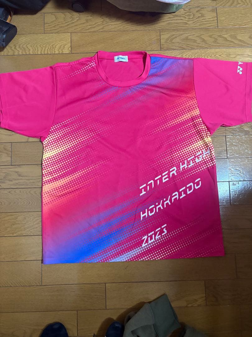 YONEX ピンク グラデーション Tシャツ 2023 - メルカリ