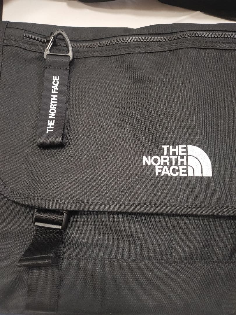 たろ様専用ですザノースフェイス メッセンジャーバッグ ブラック