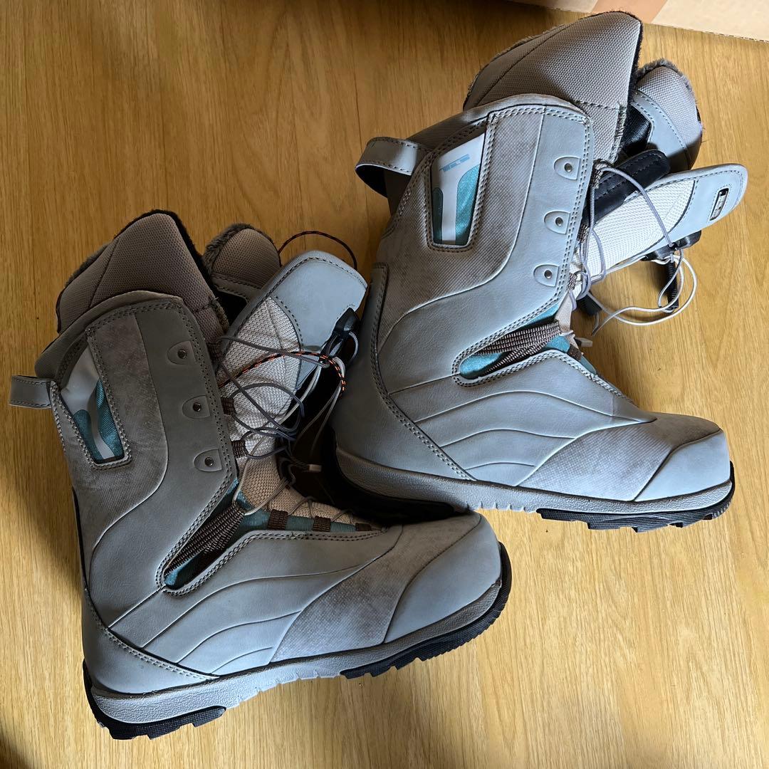 T*F様 NITRO CLOUD 6 スノーボードブーツ グレー - メルカリ