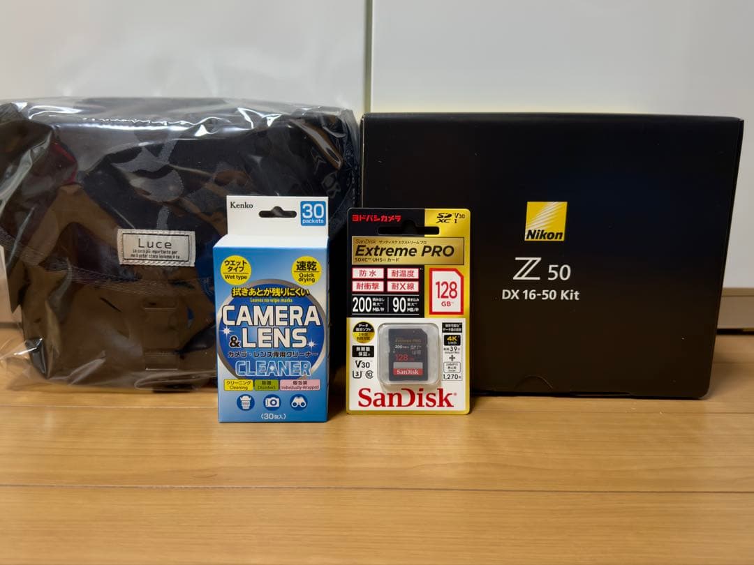 ヨドバシカメラ 夢のお年玉箱 2026 小型ミラーレス一眼デジタルカメラ