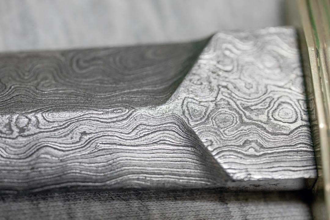 本物のダマスカス製法】ダマスカスダガーのレプリカ【模造刀】 - メルカリ