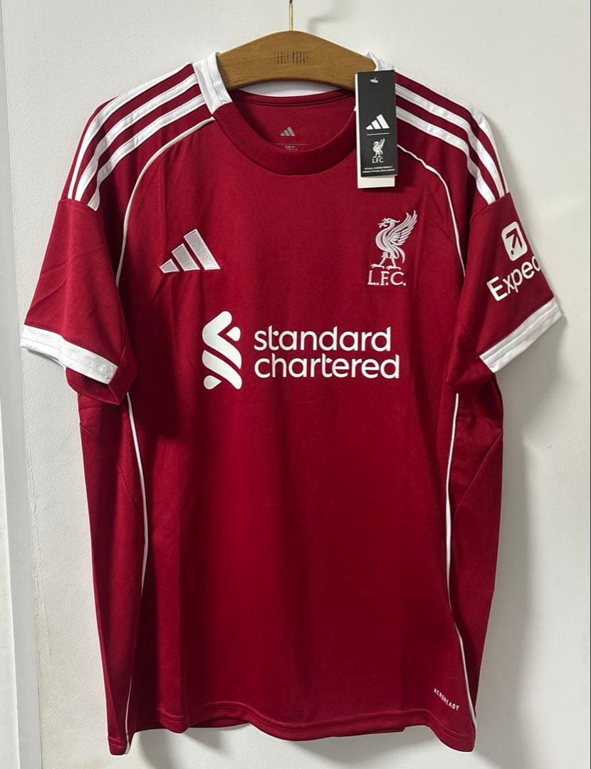 新品未使用】正規品 イサク リヴァプール 25/26 ユニフォーム Mサイズ