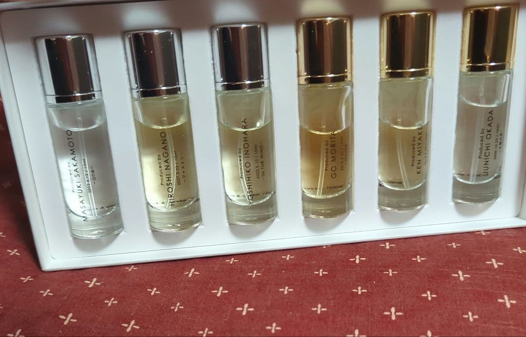 香水　V6　すべて