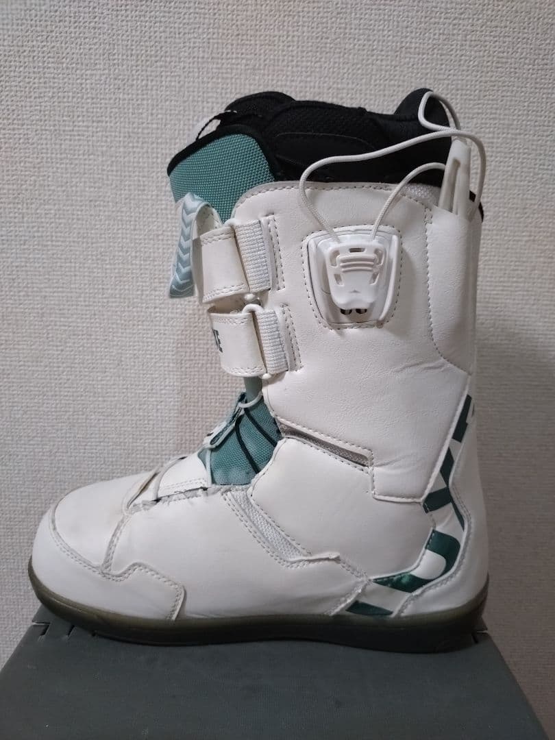 スノーボード DEELUXE TEAM ID LARA 25.5cm