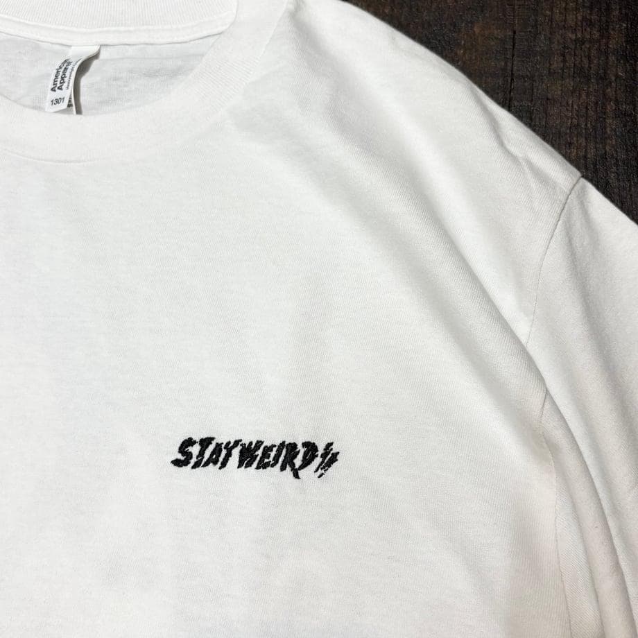 XL GRINDLODGE x LOV S/S フルカラーTEE 刺繍 - メルカリ