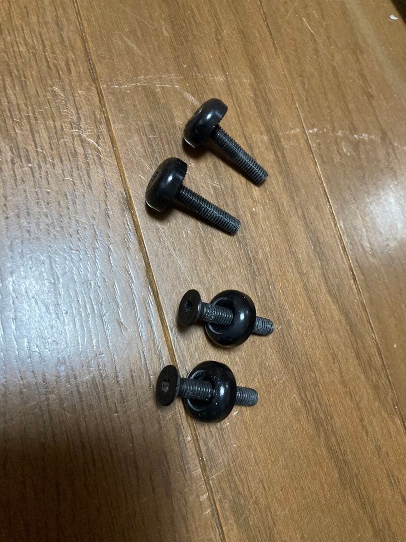 ロックフィッシュ ROCKFISH 新型R6 軽量アルミホイール 黒×赤 美品