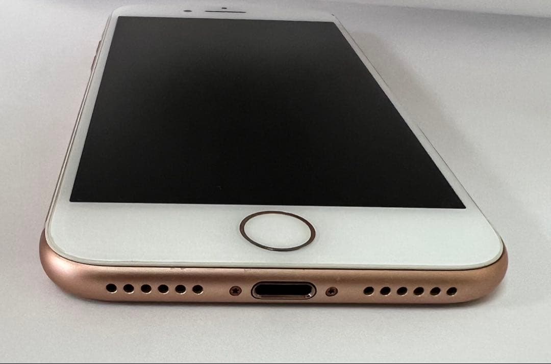 iPhone8 64G ゴールド 本体 ※バッテリー非正規品交換済み - メルカリ