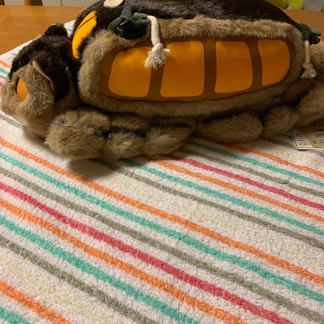トトロ　特大猫バスぬいぐるみ