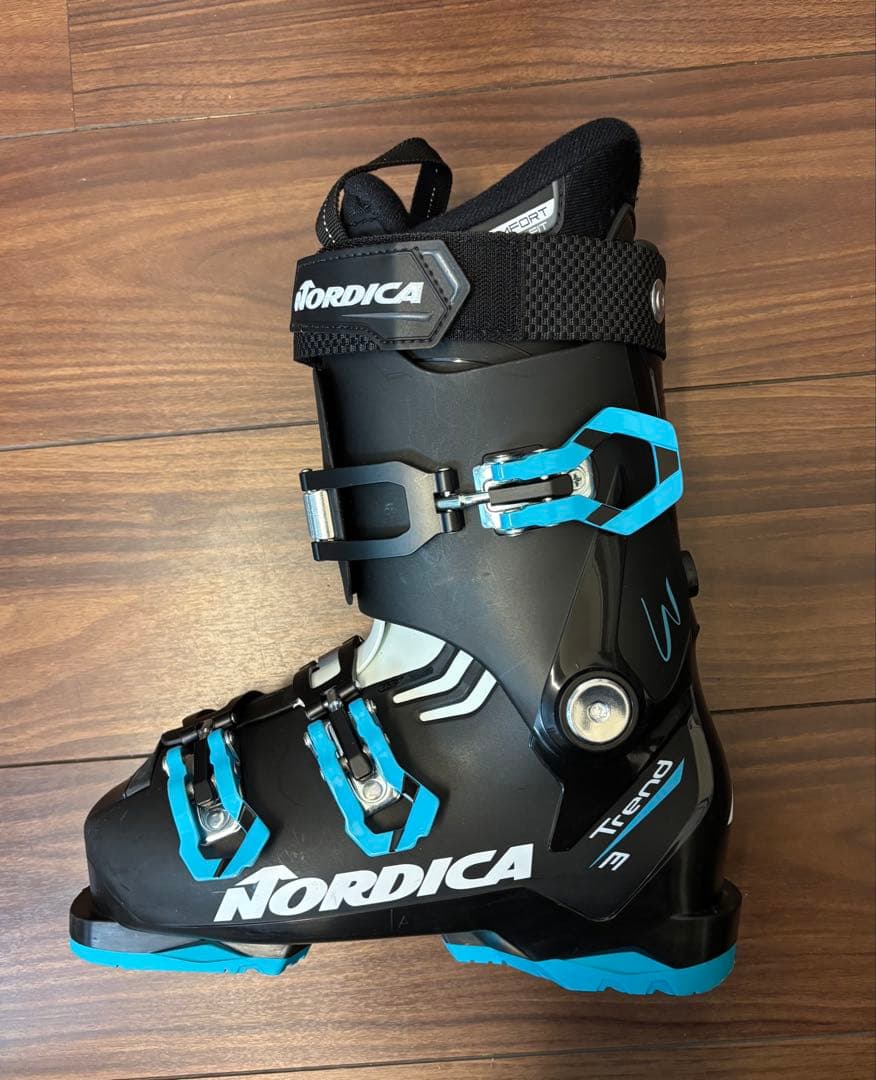 NORDICA レディース　スキーブーツ 23.5cm