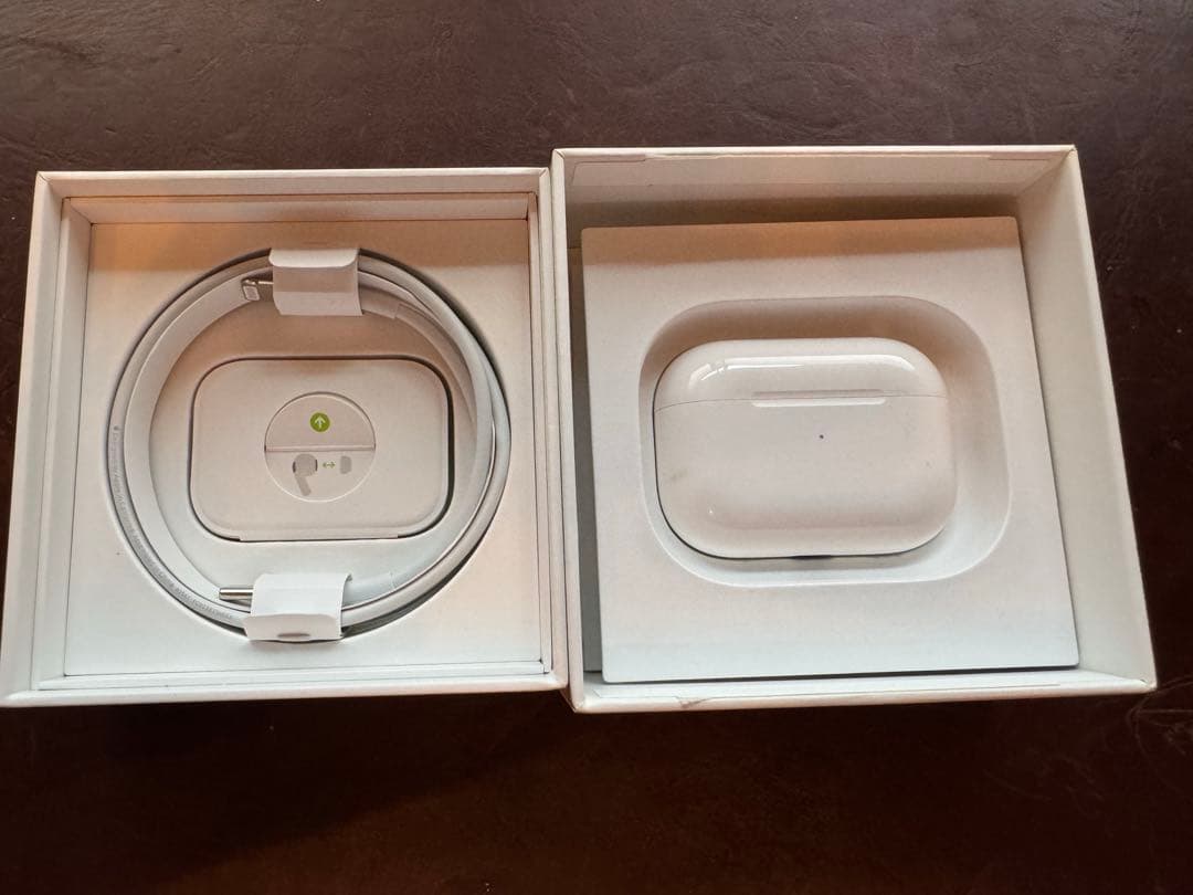 AirPods Pro本体 充電ケース付き ミニレビュー】さようならLightning。USB-CになったAirPods Pro充電