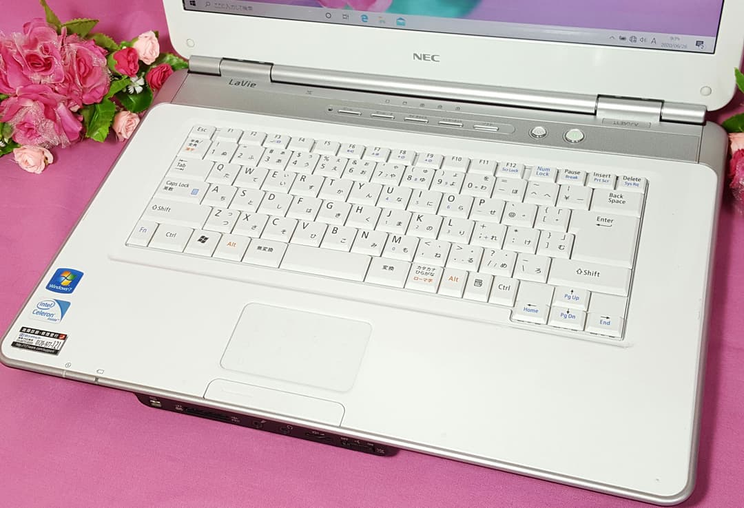 ✰最新✰Win10✰白色✰NEC✰LaVie✰Wi-Fi✰大容量