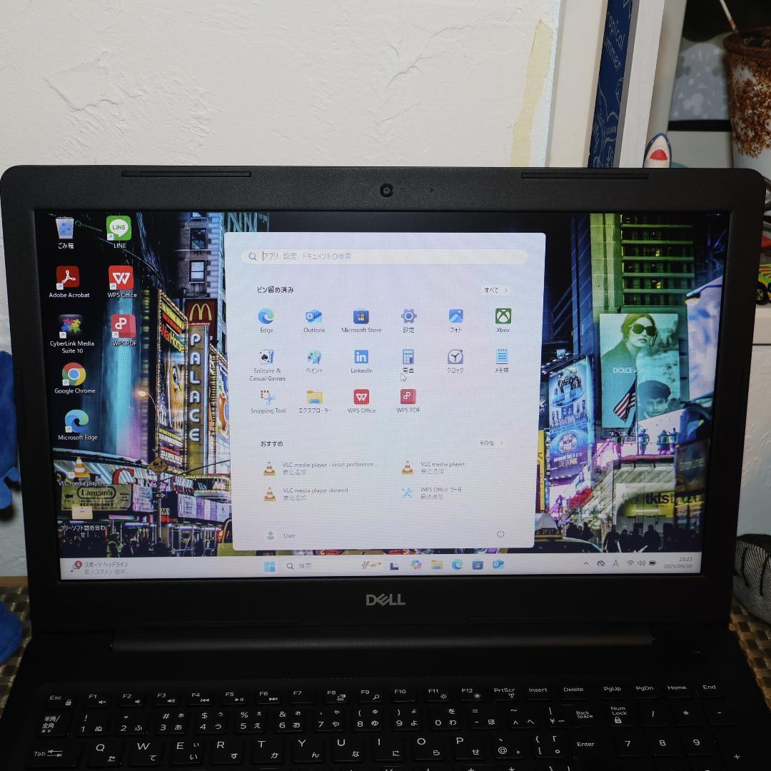 美品Win11公式対応10世代i3/メ8G/SSD480G/DVD/無線/カメラ