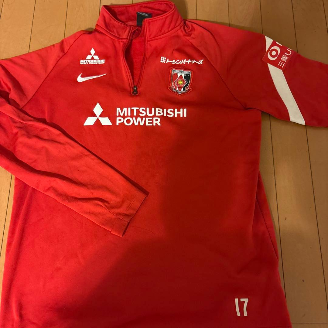 浦和レッズ 練習着 上下セット - メルカリ