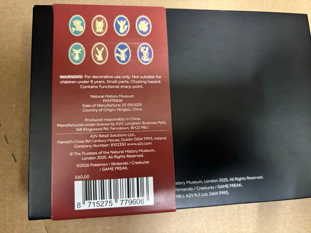 ポケモン イーブイ ロンドン自然史博物館限定 エナメルピンバッジ 8個