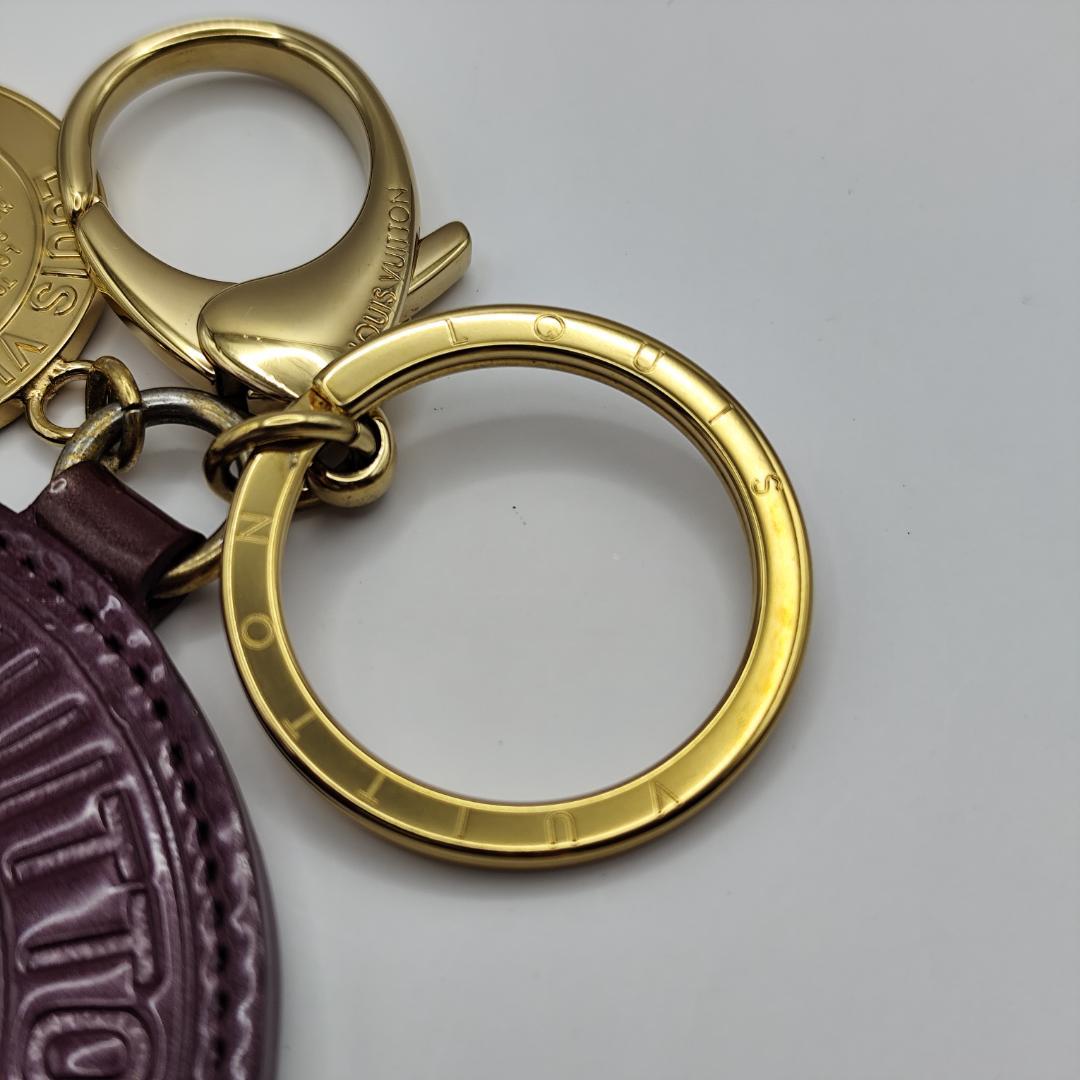 鑑定済・極美品ルイヴィトン ヴェルニ ポルトクレロン キーホルダー